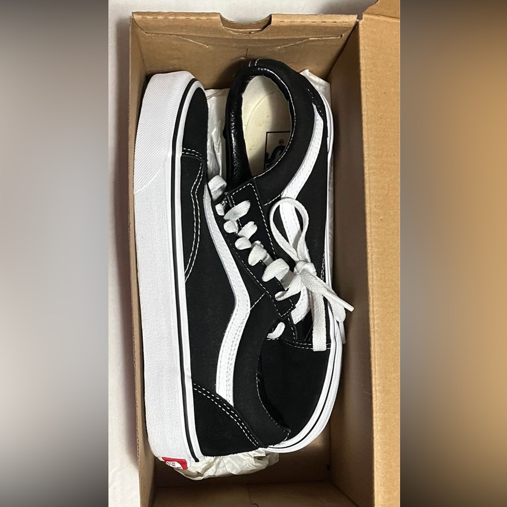 Vans Old Skool black/white Women’s 7.5